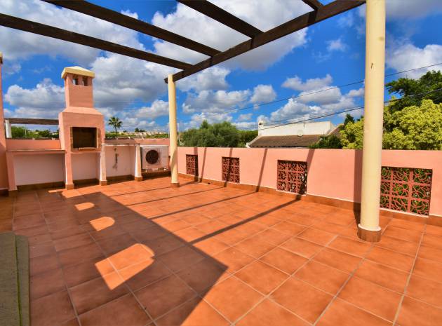 Resale - Villa - Villamartin - eagles nest