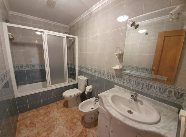 Resale - Apartment - Formentera del Segura - edificio picasso