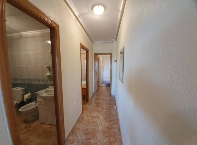 Resale - Apartment - Formentera del Segura - edificio picasso