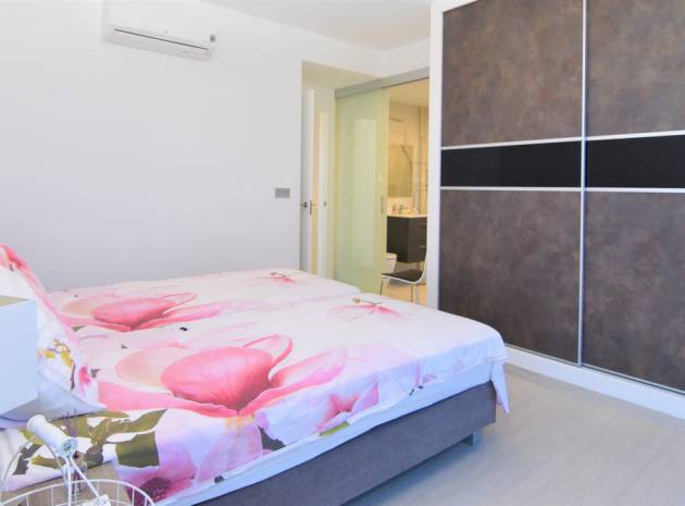 Wederverkoop - Villa - Cabo Roig - Lomas de Cabo Roig