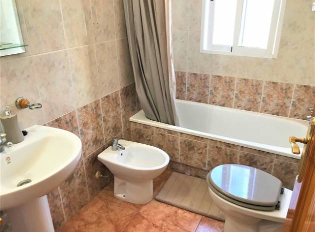 Resale - Villa - Cabo Roig - la regia