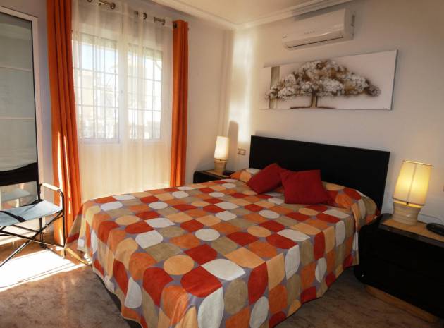 Resale - Villa - Playa Flamenca - zodiaco