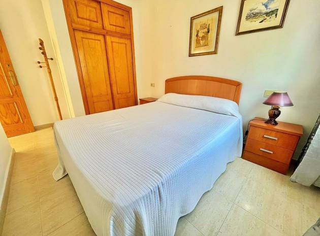 Resale - Apartment - Torrevieja - Aguas Nuevas