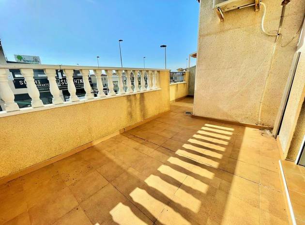Resale - Apartment - Torrevieja - Aguas Nuevas