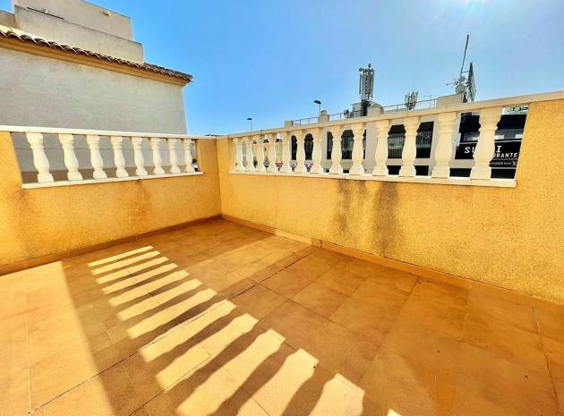 Resale - Apartment - Torrevieja - Aguas Nuevas