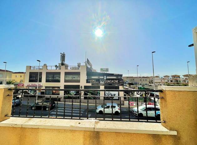 Resale - Apartment - Torrevieja - Aguas Nuevas