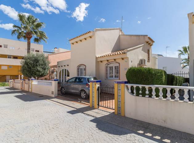 Återförsäljning - Villa - Playa Flamenca - Res. Montilla