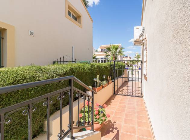 Återförsäljning - Villa - Playa Flamenca - Res. Montilla