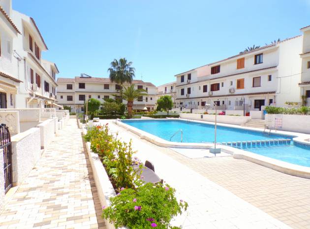 Wiederverkauf - Stadthaus - Punta Prima - rocajuna