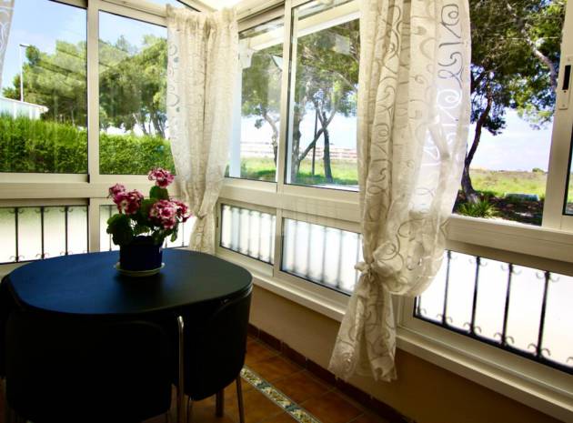 Resale - Villa - Villamartin - Los Dolses