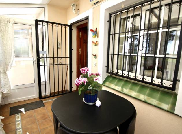 Resale - Villa - Villamartin - Los Dolses