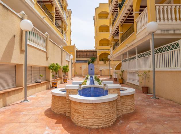 Resale - Apartment - Algorfa - fontana