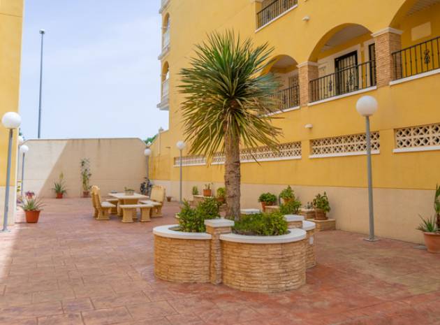 Resale - Apartment - Algorfa - fontana