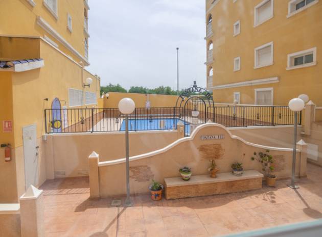 Resale - Apartment - Algorfa - fontana