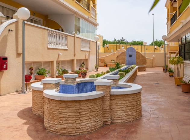 Resale - Apartment - Algorfa - fontana