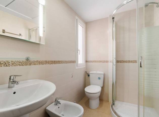 Resale - Villa - Torrevieja - altos de la bahia