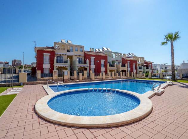 Resale - Villa - Torrevieja - altos de la bahia