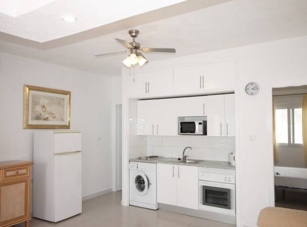 Resale - Apartment - Villamartin - las carolinas