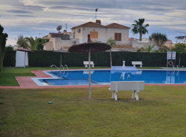 Wiederverkauf - Villa - Playa Flamenca - serena