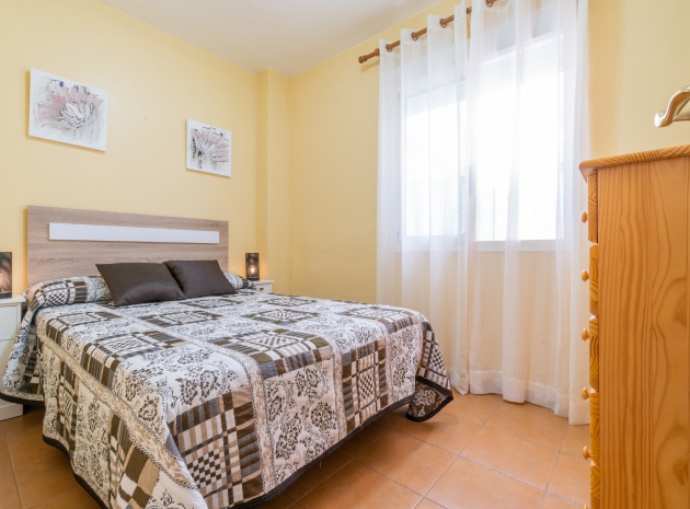 Återförsäljning - Lägenhet - Torrevieja - altos de la bahia