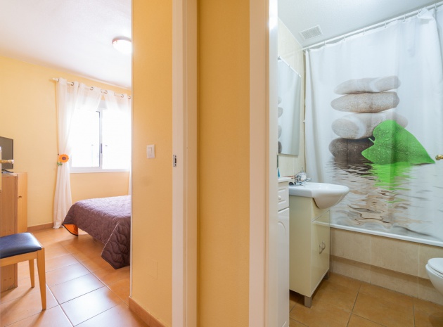 Återförsäljning - Lägenhet - Torrevieja - altos de la bahia