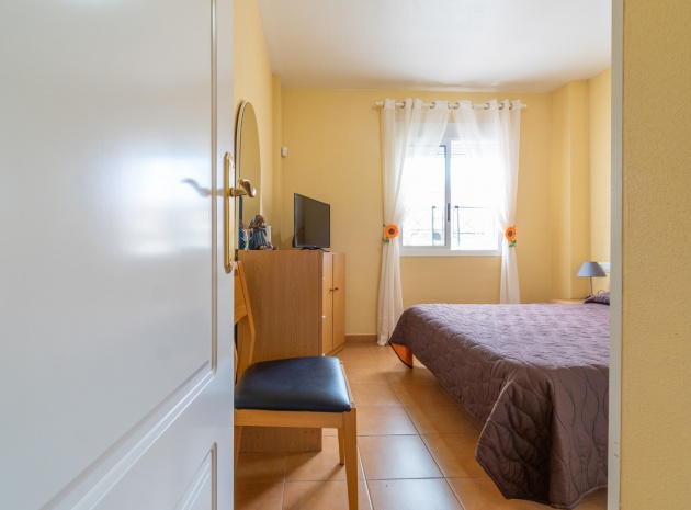 Återförsäljning - Lägenhet - Torrevieja - altos de la bahia