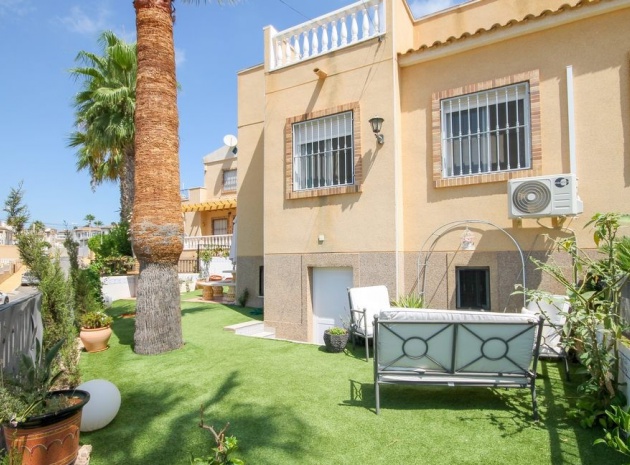 Resale - Villa - Villamartin - El Galan