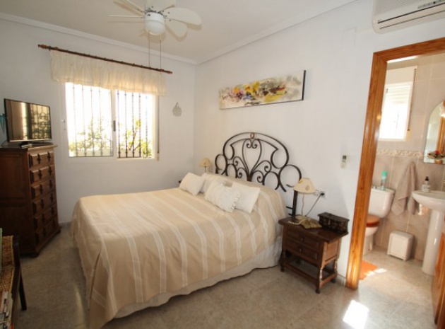 Återförsäljning - Villa - Villamartin - monte golf