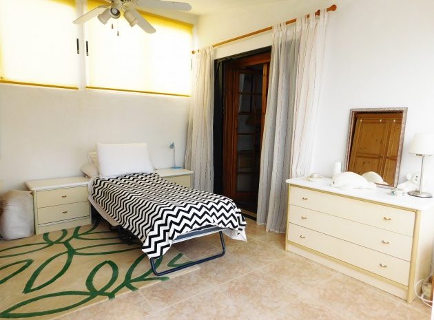 Resale - Townhouse - Villamartin - Urb Sevilla