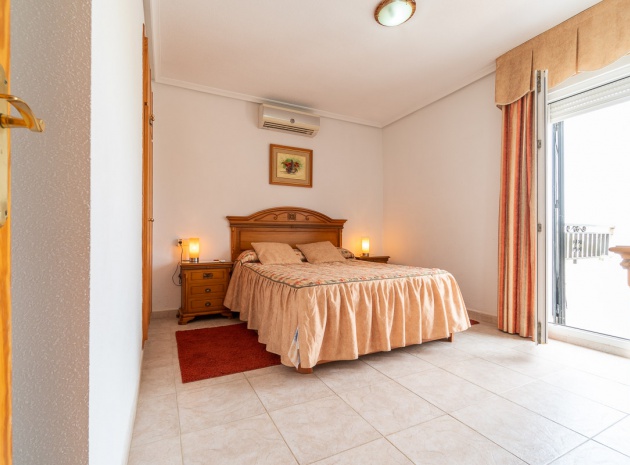 Resale - Villa - Playa Flamenca - El Cid