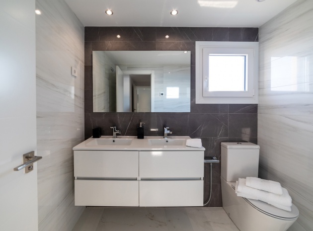 Nybyggnad - Lägenhet - Punta Prima