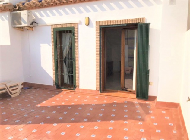 Resale - Townhouse - Villamartin