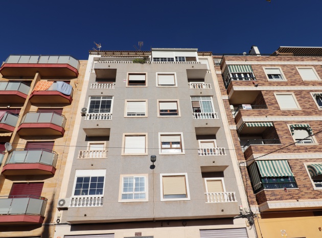 Återförsäljning - Lägenhet - Torrevieja - Playa Acequion