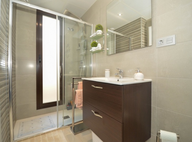 Wiederverkauf - Stadthaus - Villamartin - PAU 26