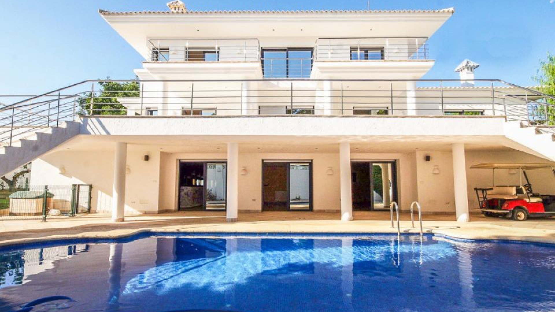 Villamartin villas for sale