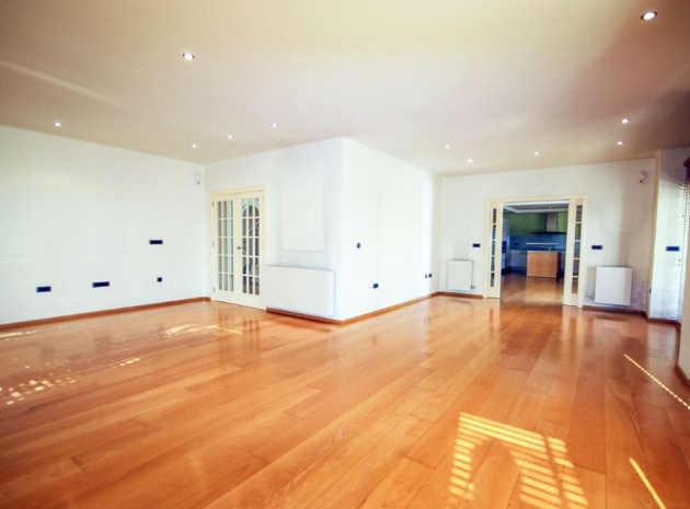 Wiederverkauf - Villa - Villamartin