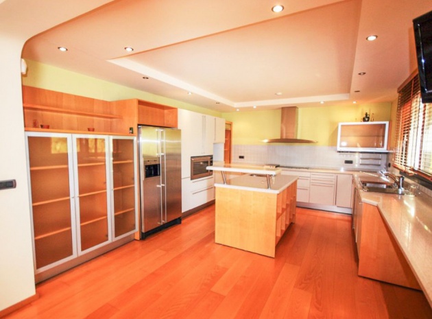 Wiederverkauf - Villa - Villamartin