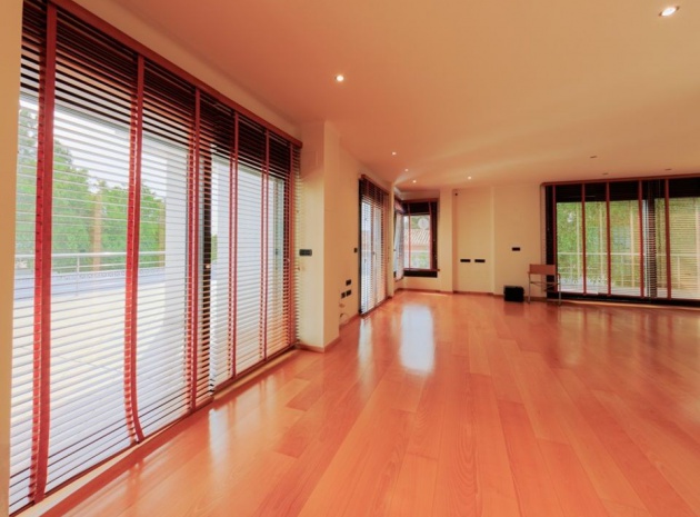 Wiederverkauf - Villa - Villamartin