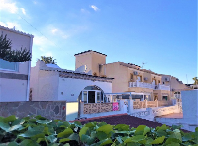 Wiederverkauf - Villa - Villamartin - blue lagoon