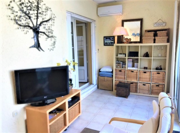 Wiederverkauf - Villa - Villamartin - blue lagoon