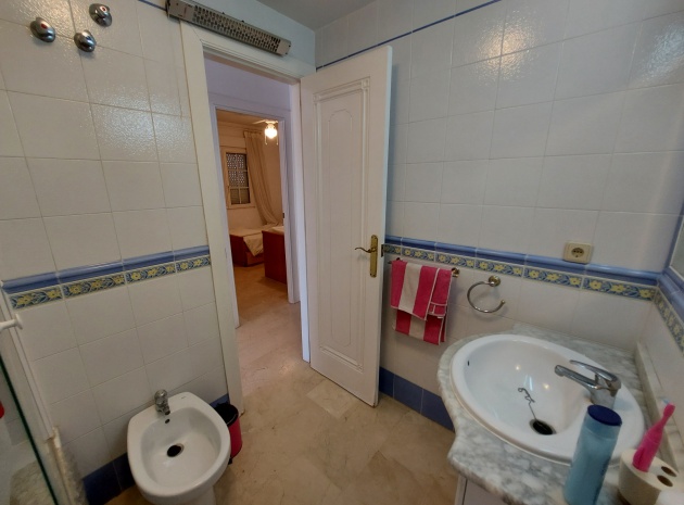 Resale - Apartment - Villamartin - rioja