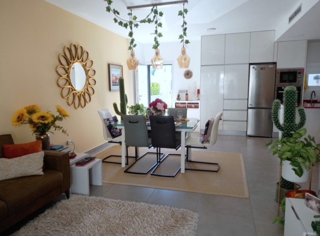 Återförsäljning - Lägenhet - Pilar de la Horadada