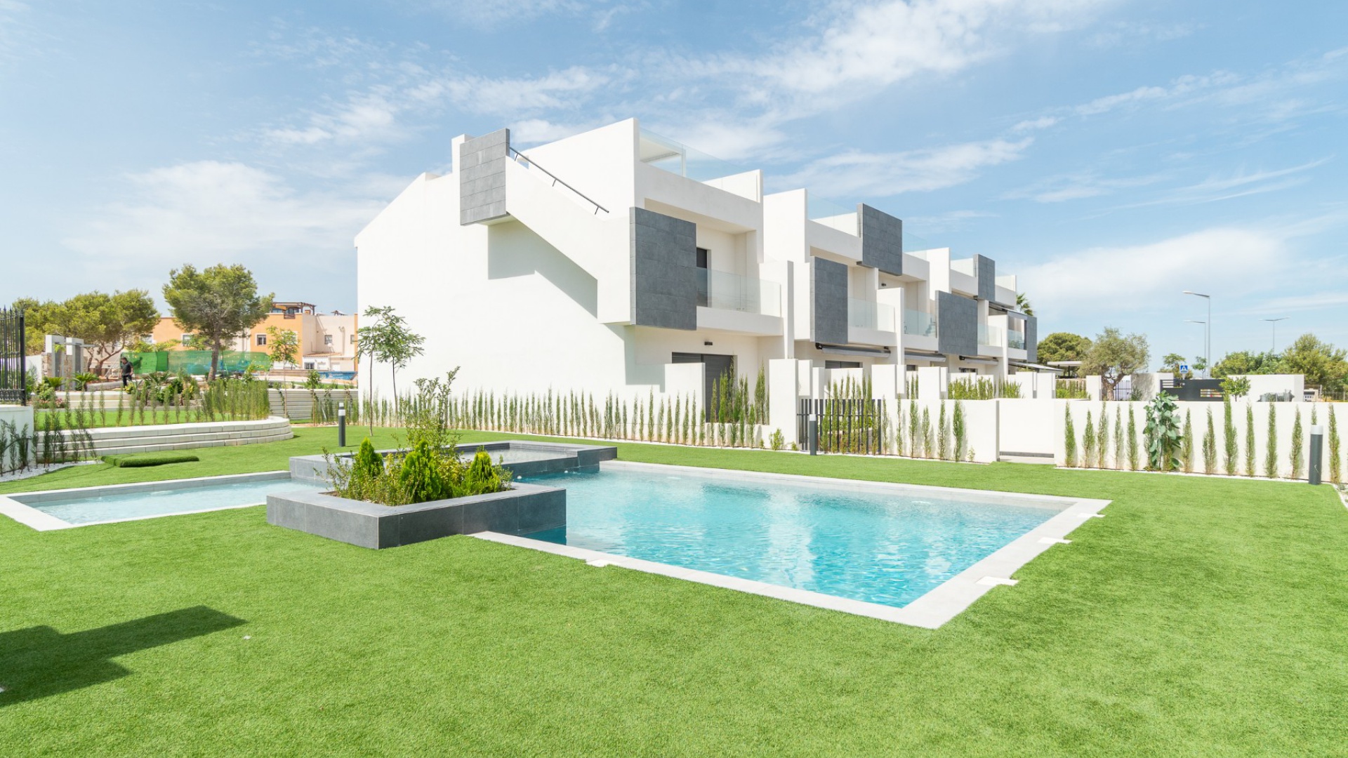 Luxury new build apartment in Torrevieja for sale