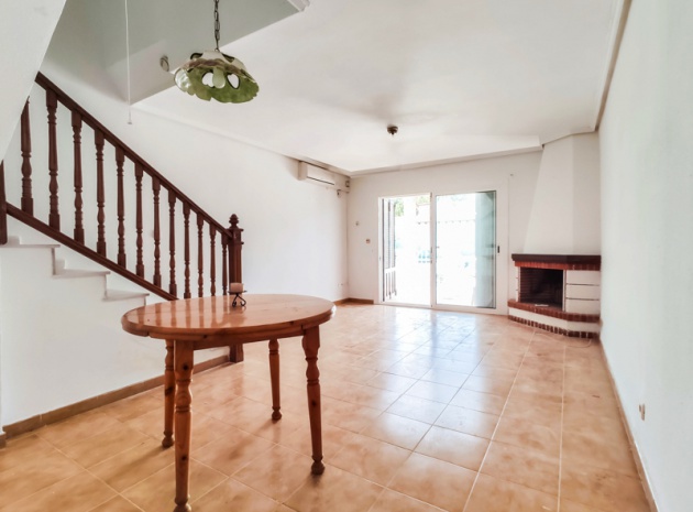 Resale - Townhouse - Punta Prima - rocajuna