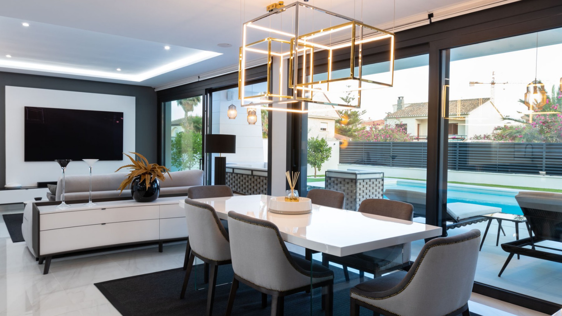 Resale - Villa - La Zenia