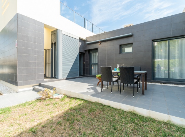 Resale - Bungalow - Villamartin - La Fuente