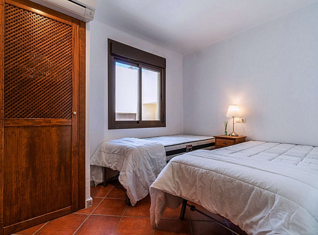 Återförsäljning - Lägenhet - Punta Prima - punta marina