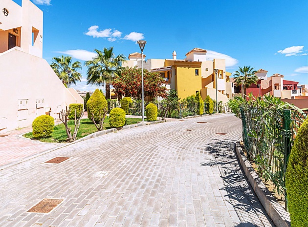 Återförsäljning - Lägenhet - Punta Prima - punta marina