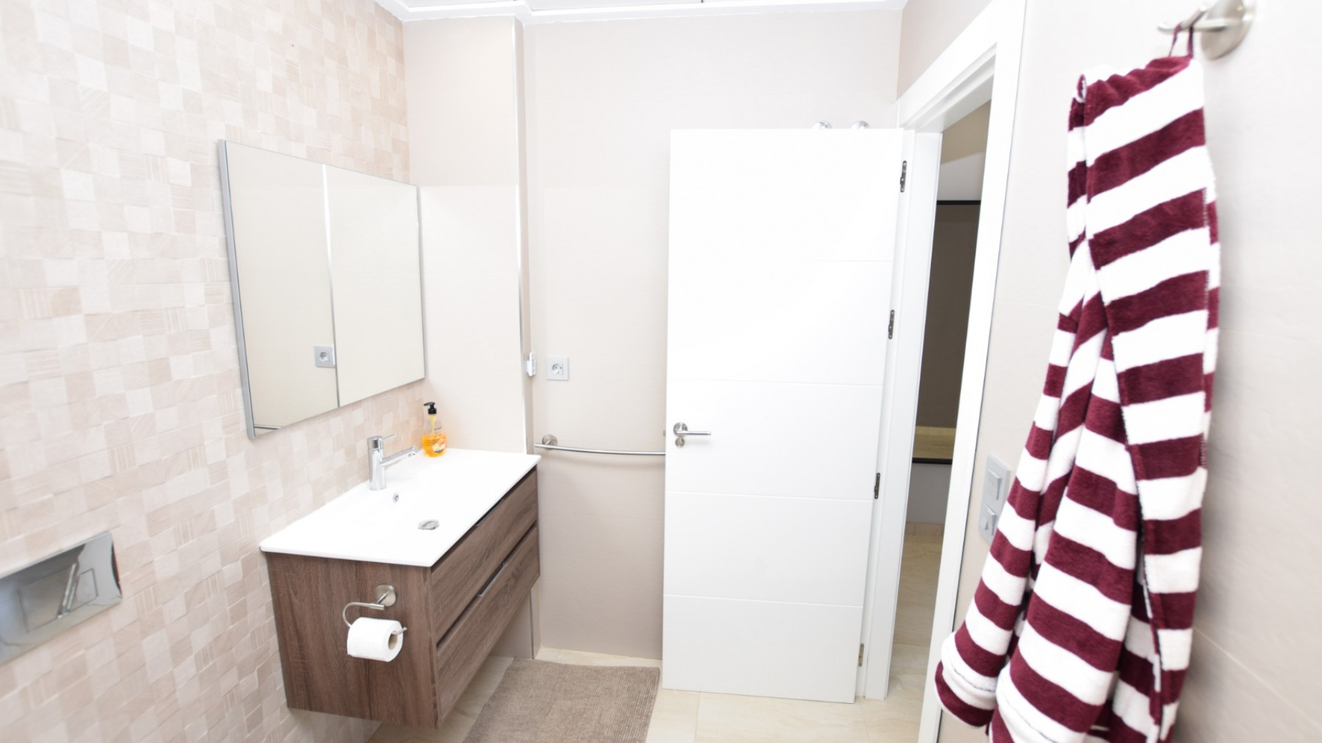 Wiederverkauf - Villa - Villamartin - Pau 8