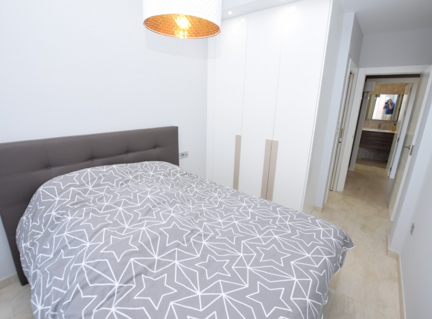 Wiederverkauf - Villa - Villamartin - Pau 8